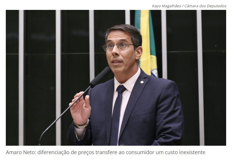 Projeto proíbe postos de gasolina de cobrarem preços diferentes para pagamentos em dinheiro ou Pix
