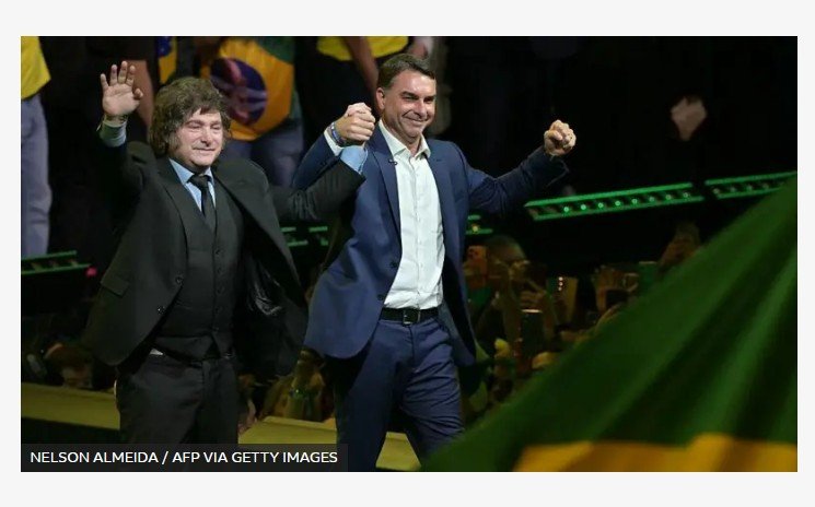 Sem Michelle e com Milei, Flávio oficializa candidatura e promete que Bolsonaro subirá a rampa do Planalto em 2027