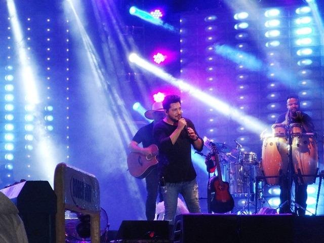 Show Thaeme & Thiago