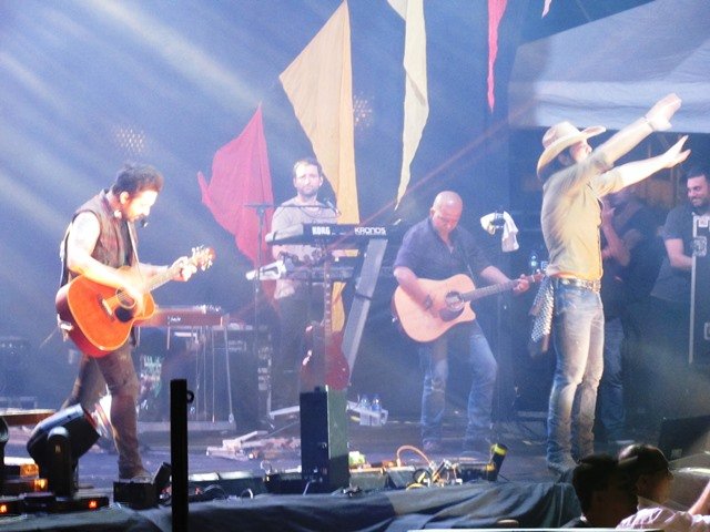 Show da Dupla Fernando & Sorocaba parte 02