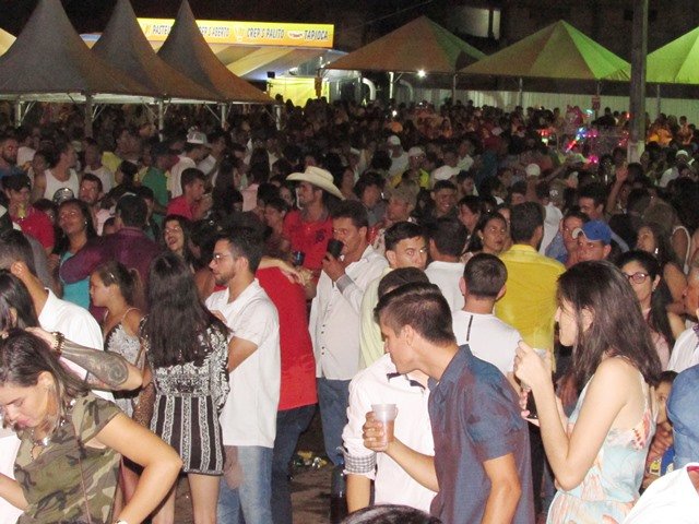 1º Reveillon Lago Pioneiros Colider parte 01