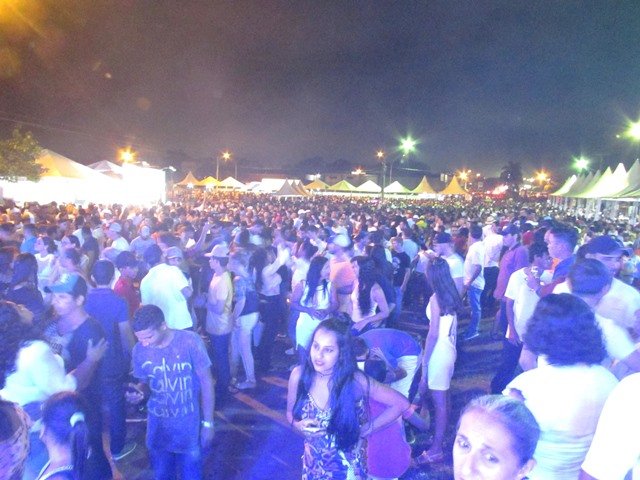 1º Reveillon Lago Pioneiros Colider parte 01