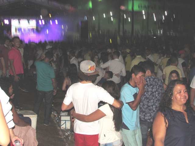 1º Reveillon Lago Pioneiros Colíder parte 03