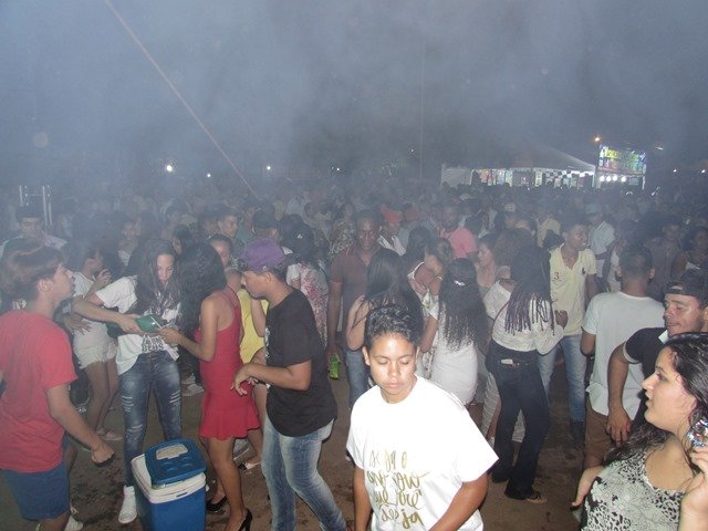 1º Reveillon Lago Pioneiros Colíder parte 03