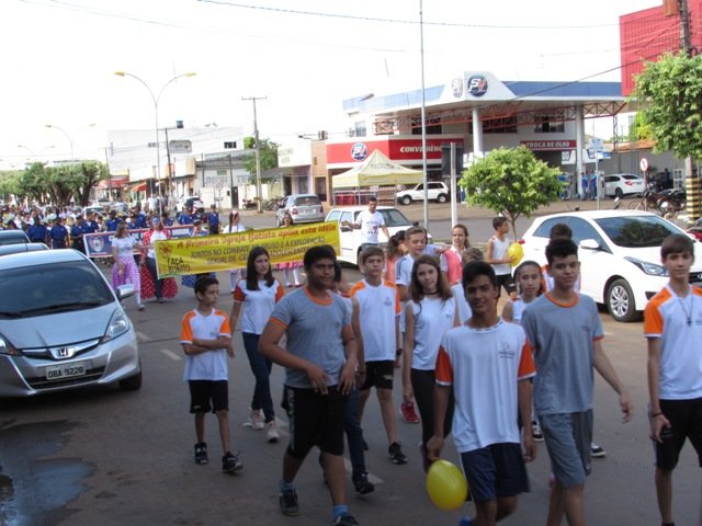 Passeata Faça Bonito