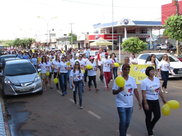 Passeata Faça Bonito