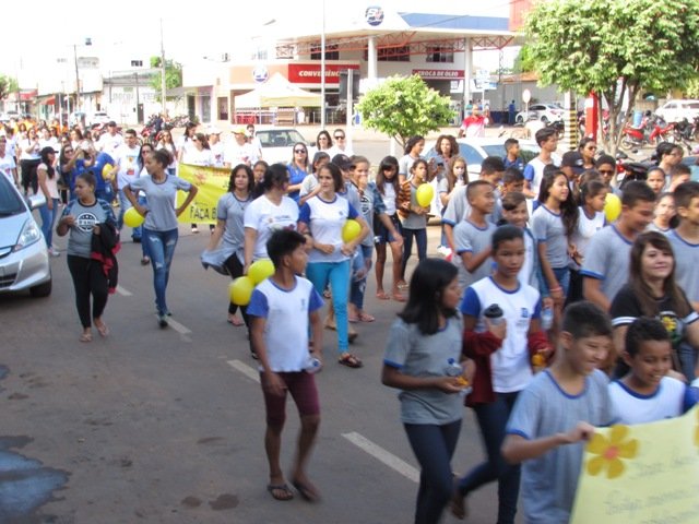 Passeata Faça Bonito 02