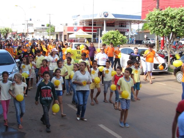 Passeata Faça Bonito 02