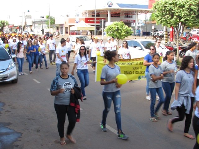 Passeata Faça Bonito 02