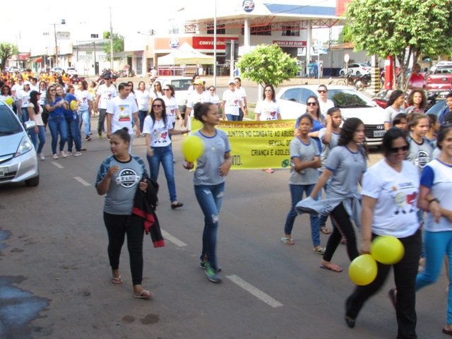 Passeata Faça Bonito 02