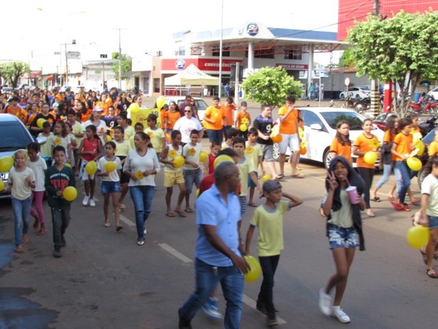 Passeata Faça Bonito 02