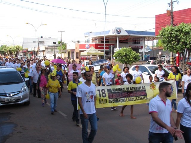 Passeata Faça Bonito 02