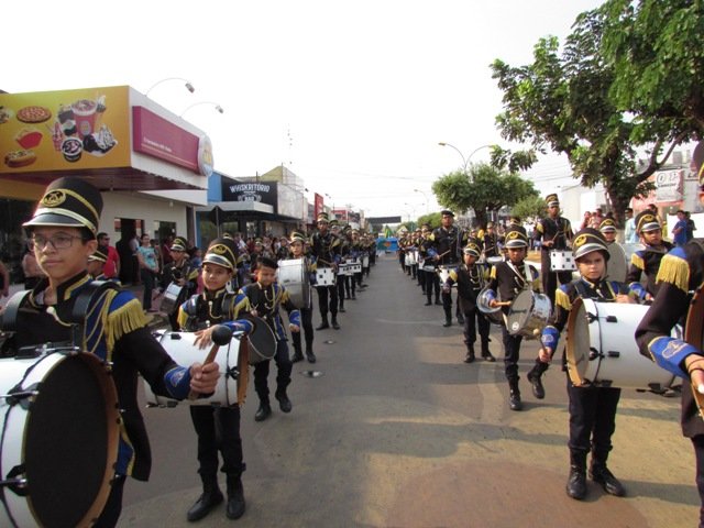 Desfile 7 de Setembro Colider parte 001