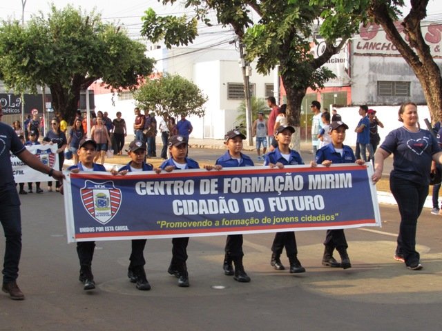 Desfile 7 de Setembro Colider parte 001