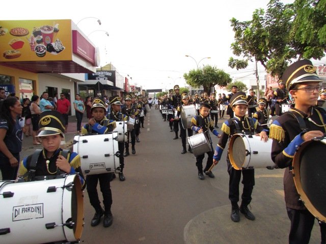 Desfile 7 de Setembro Colider parte 001