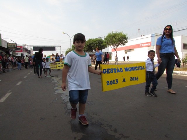 Desfile 7 de Setembro Colider parte 002
