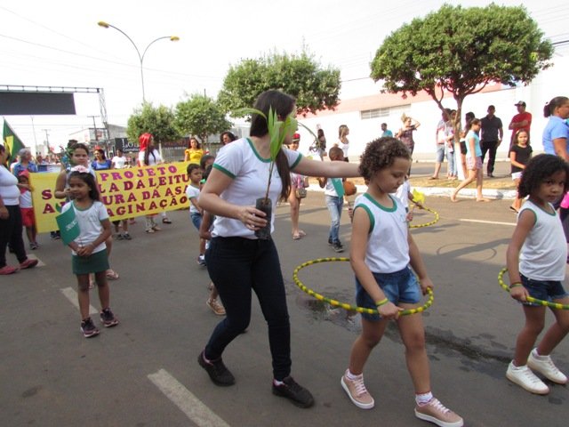Desfile 7 de Setembro Colider parte 002