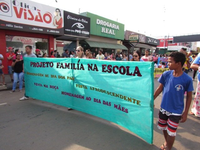 Desfile 7 de Setembro Colider parte 002