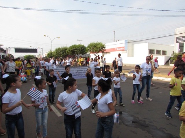 Desfile 7 de Setembro Colider parte 002