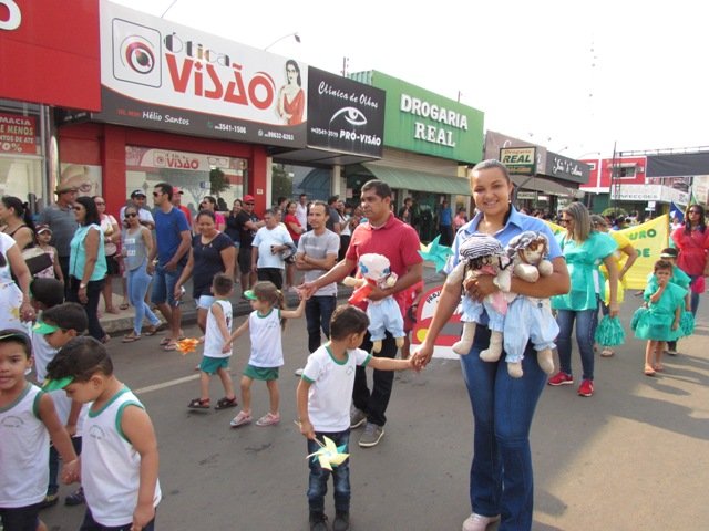 Desfile 7 de Setembro Colider parte 002