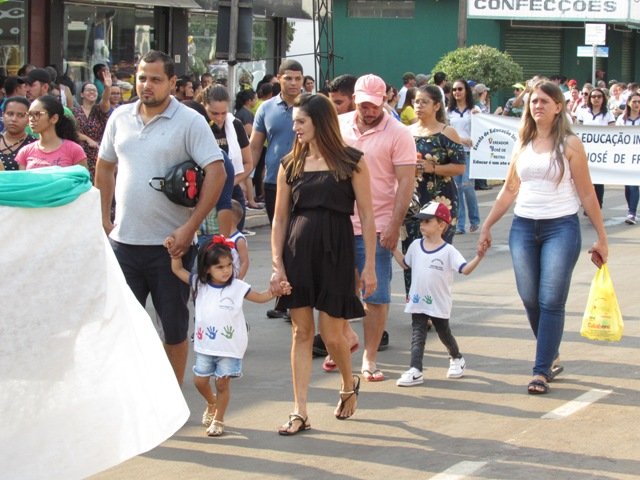Desfile 7 de Setembro Colider parte 003