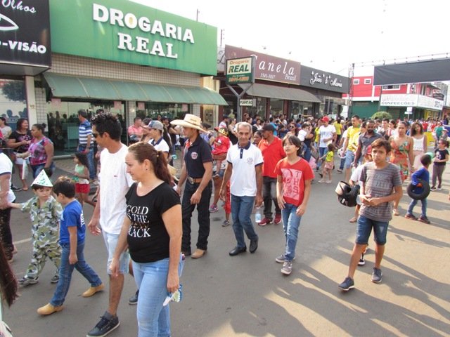 Desfile 7 de Setembro Colider parte 003