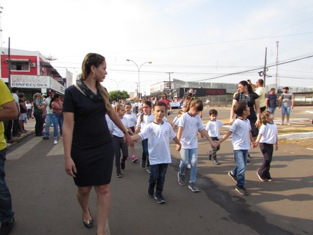 Desfile 7 de Setembro Colider parte 003