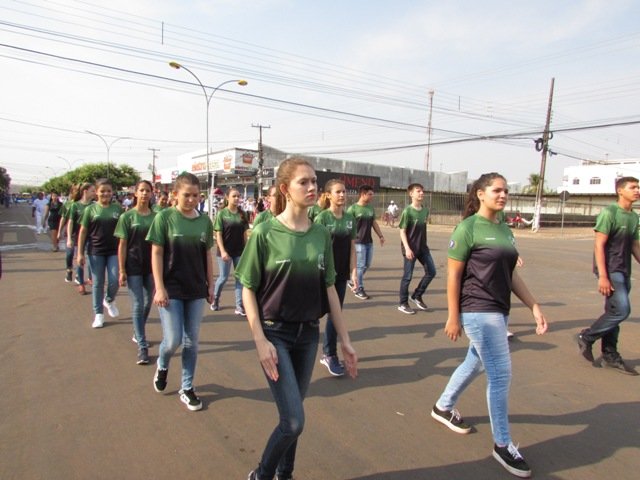 Desfile 7 de Setembro Colider parte 003