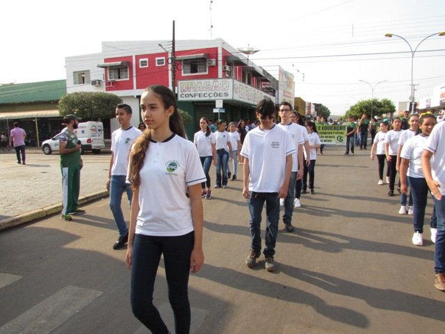 Desfile 7 de Setembro Colider parte 003