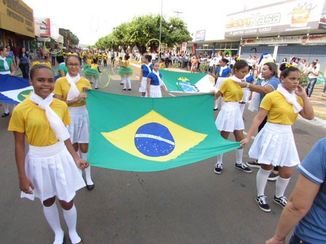 Desfile 7 de Setembro Colider parte 004
