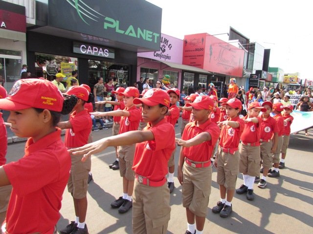 Desfile 7 de Setembro Colider parte 008
