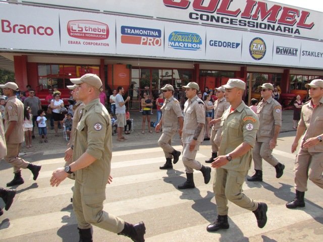 Desfile 7 de Setembro Colider parte 010