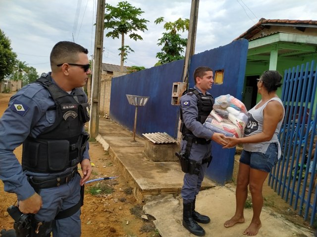 Entrega Cestas do Natal Solidario de Colíder