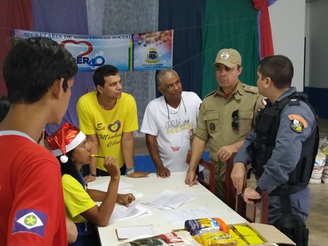 Entrega Cestas do Natal Solidario de Colíder