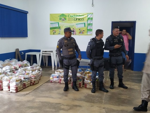 Entrega Cestas do Natal Solidario de Colíder