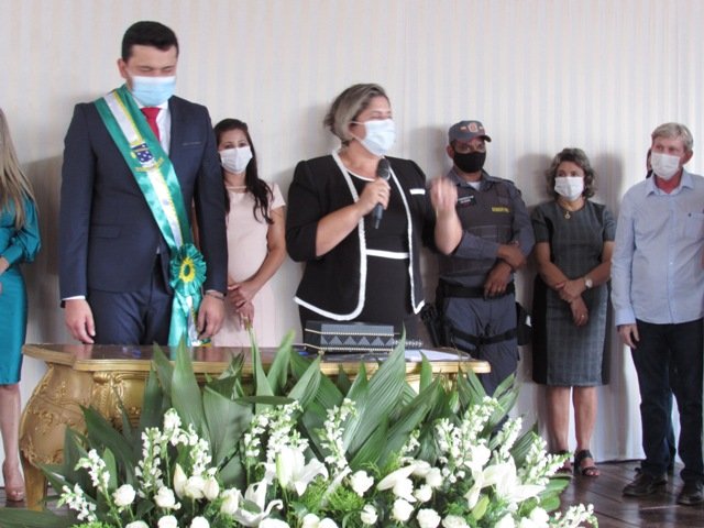 Prefeito Maninho dá posse Secretarios parte 003