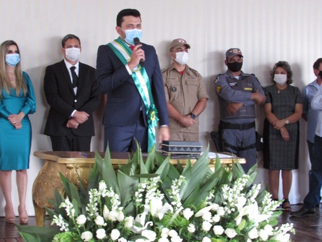 Prefeito Maninho dá posse Secretarios parte 003