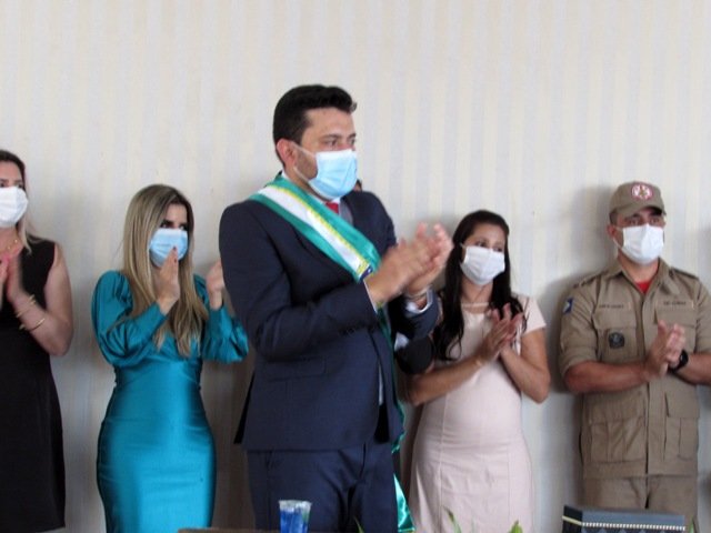 Prefeito Maninho dá posse Secretarios parte 003