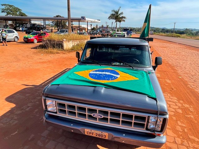 Carreata Movimento Verde Amarelo Colíder