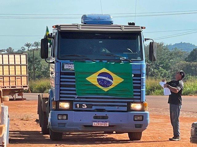 Carreata Movimento Verde Amarelo Colíder