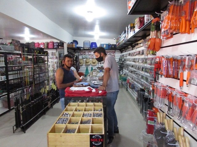 Reinaugurado hoje de manhã (31), Cabeça Pesca & Variedades em Colíder.