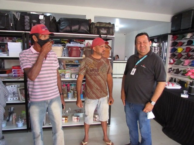 Reinaugurado hoje de manhã (31), Cabeça Pesca & Variedades em Colíder.