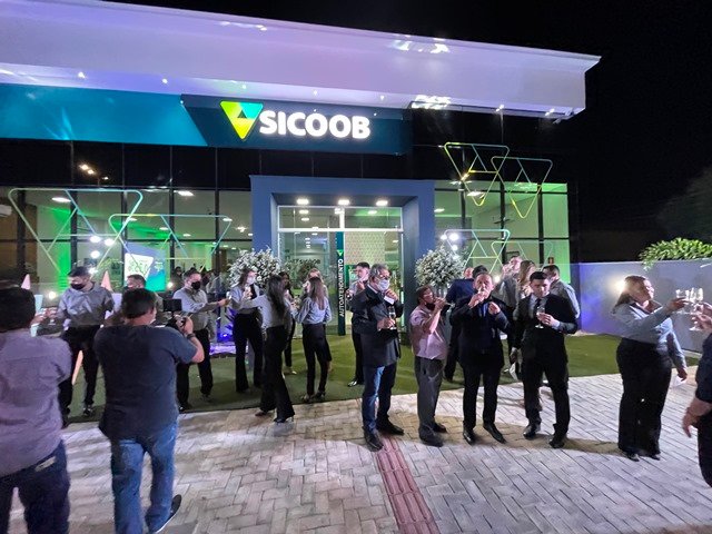 Reinauguração SICOOB norte de Colider parte 003