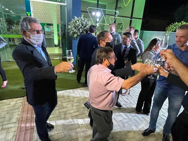 Reinauguração SICOOB norte de Colider parte 003
