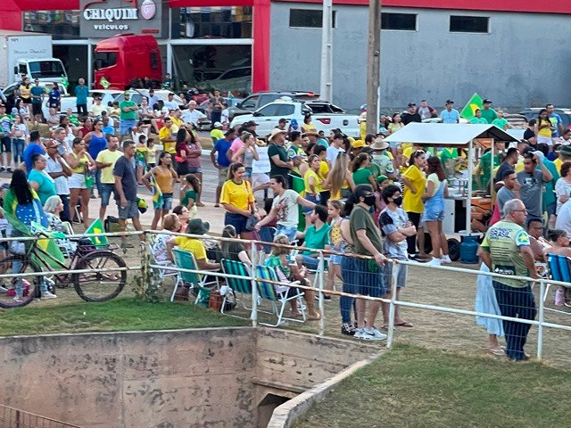 Sociedade Colidense aproveitaram feriado de 7 de Setembro para manisfestar