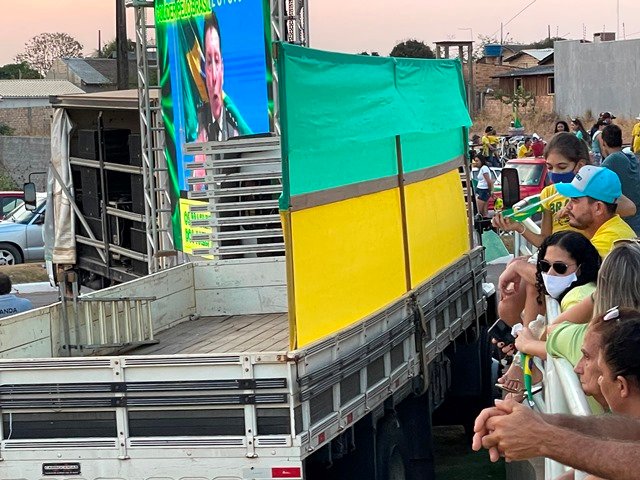 Sociedade Colidense aproveitaram feriado de 7 de Setembro para manisfestar