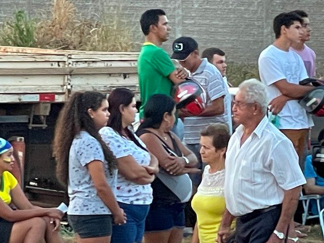 Sociedade Colidense aproveitaram feriado de 7 de Setembro para manisfestar
