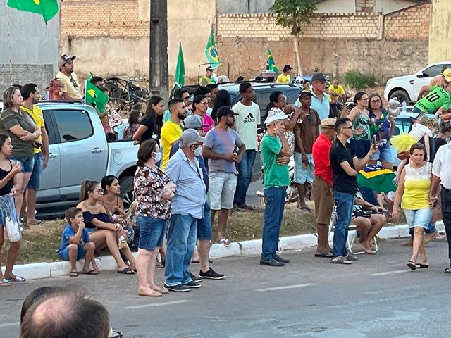 Sociedade Colidense aproveitaram feriado de 7 de Setembro para manisfestar