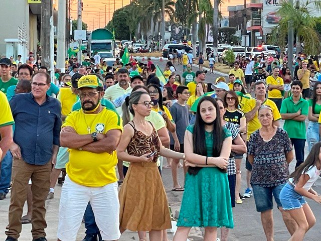 Sociedade Colidense aproveitaram feriado de 7 de Setembro para manisfestar