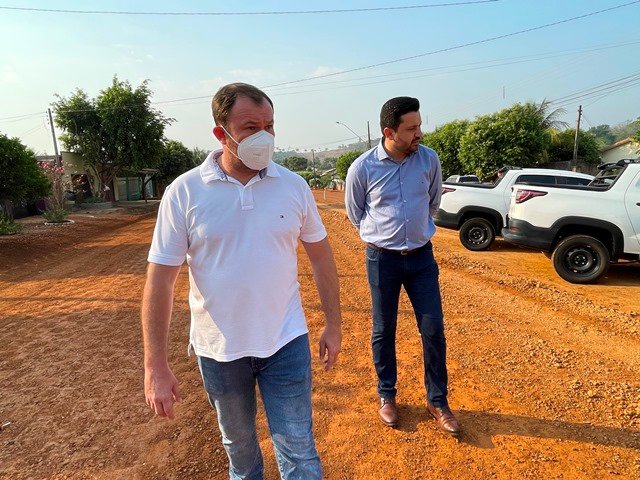 Prefeito Maninho realiza a entrega da 1ª Usina Asfaltica de Colíder. (parte 01)